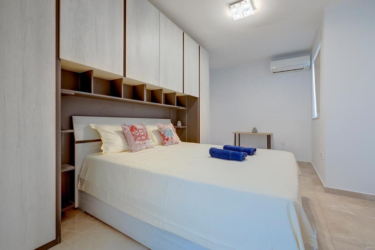 Modern 2Br Apartment In Central St Julian'S Сент Джулианс Экстерьер фото