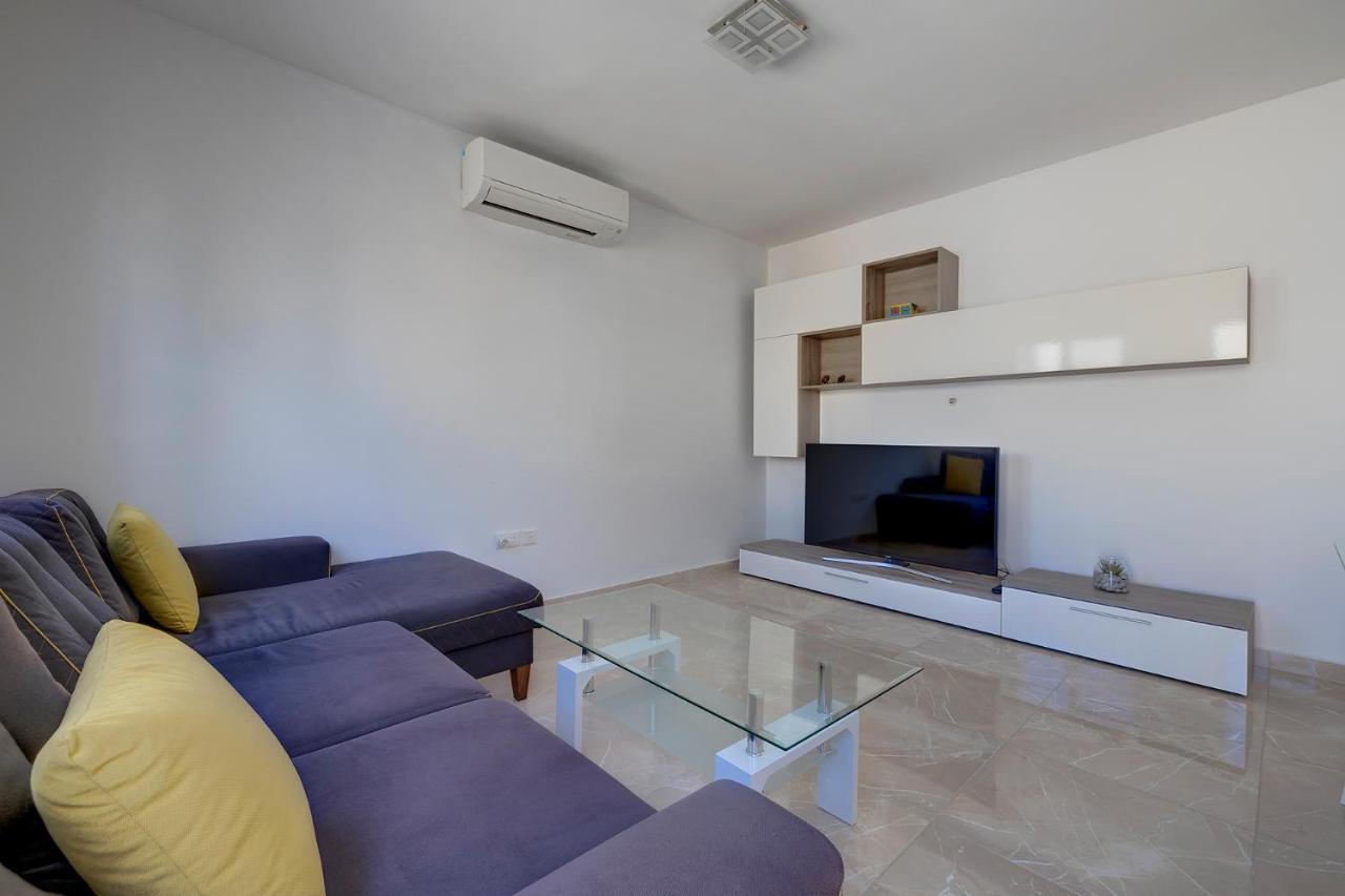 Modern 2Br Apartment In Central St Julian'S Сент Джулианс Экстерьер фото